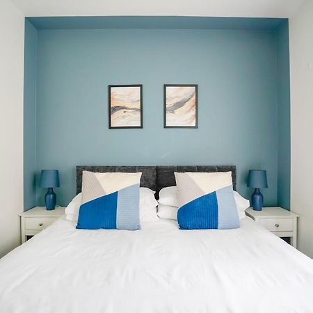 The Augustine - Modern Two Bed Ground Floor Apartment With Parking Canterbury Kültér fotó