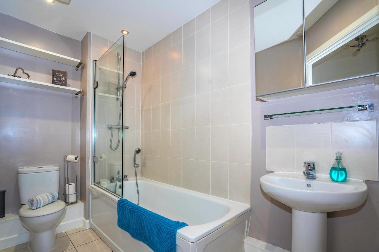 The Augustine - Modern Two Bed Ground Floor Apartment With Parking Canterbury Kültér fotó