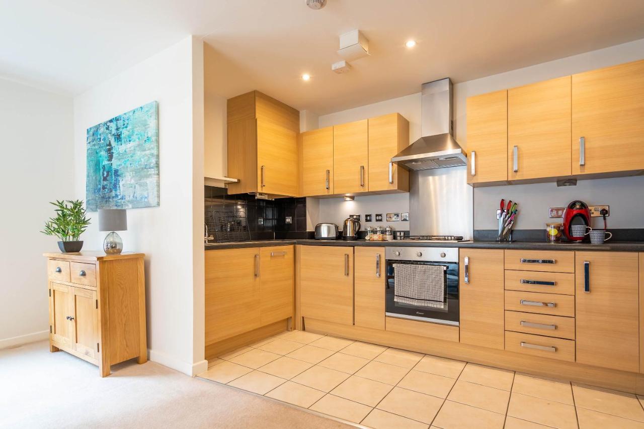 The Augustine - Modern Two Bed Ground Floor Apartment With Parking Canterbury Kültér fotó